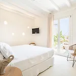 Veneta & Villa *
