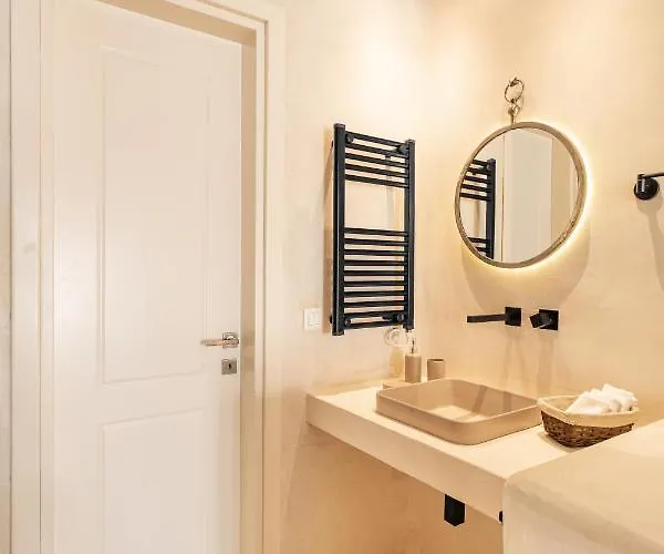 Veneta & * Mykonos Town