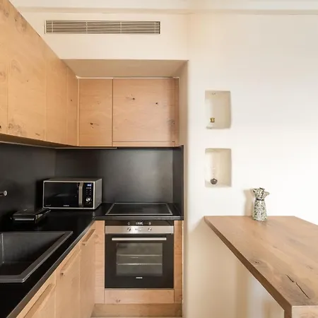 Veneta & Mykonos Town