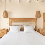 Veneta & Mykonos Town