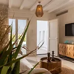 Villa Veneta & Mykonos Town