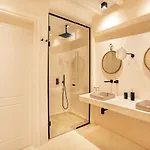 Veneta & Villa Mykonos Town