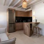 Villa Veneta & Mykonos Town